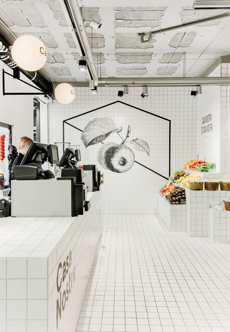 巴塞羅那Casa Nostra水果店店鋪空間設(shè)計“白色瓷磚”風(fēng)格 巴塞羅那Casa Nostra水果店店鋪空間設(shè)計“白色瓷磚”風(fēng)格