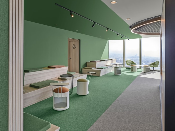 施耐德電氣辦公室室內(nèi)空間設(shè)計，良好的開放辦公環(huán)境與隔音設(shè)計