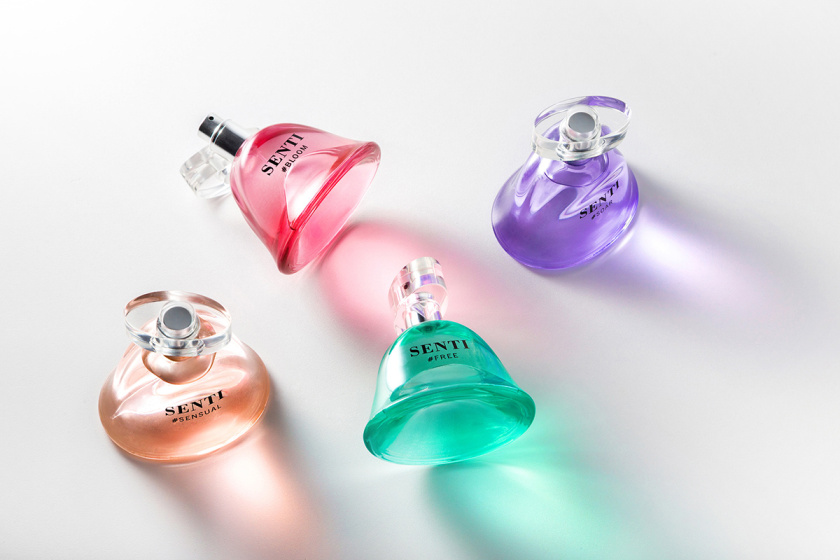 Dilis化妝品包裝設(shè)計——花朵花瓣的特寫鏡頭