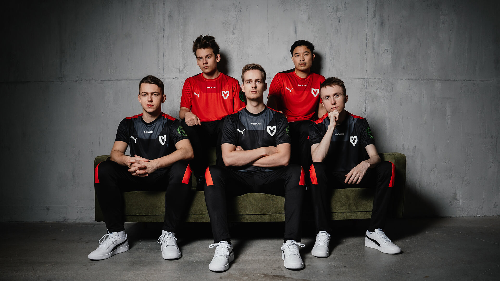 Mouz 專業(yè)電子競技組織新logo設計 “心形+“M”的老鼠外形