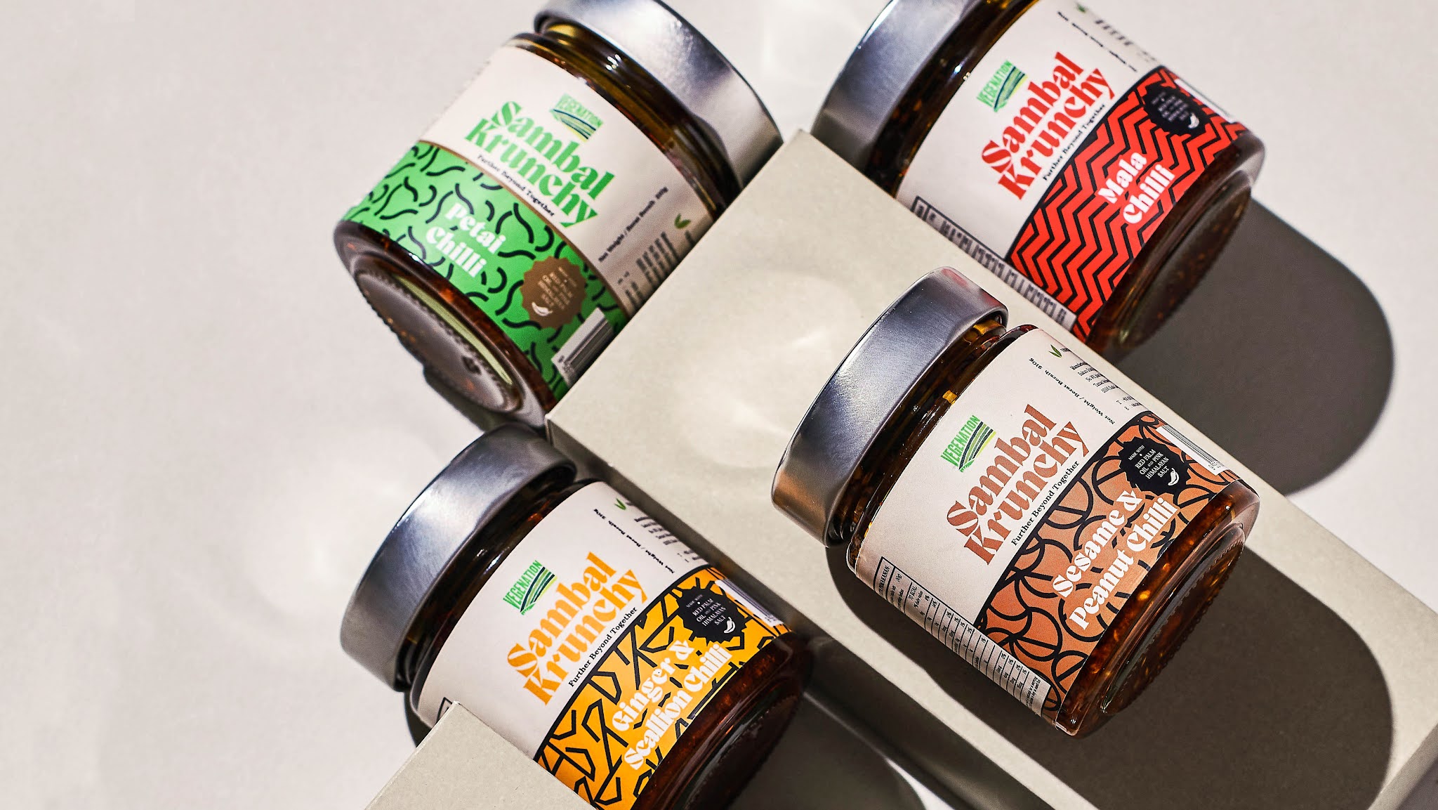 Sambal 瓶裝食品包裝設(shè)計(jì)“馬來西亞傳統(tǒng)蠟染圖案” Sambal 瓶裝食品包裝設(shè)計(jì)“馬來西亞傳統(tǒng)蠟染圖案”