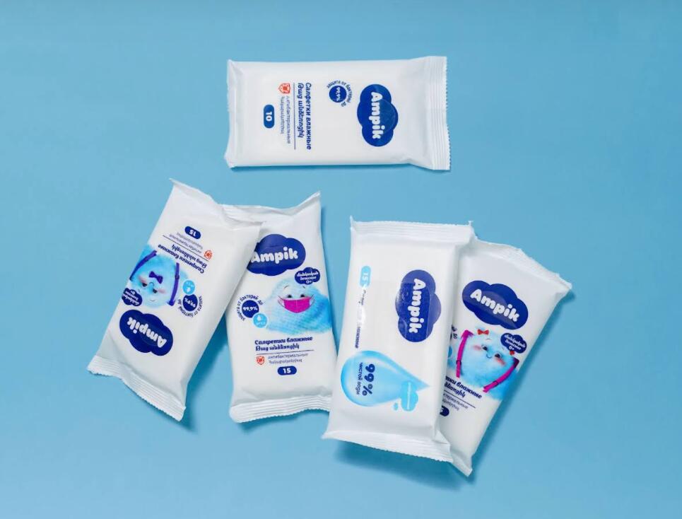 Ampik 安皮克消毒濕巾品牌命名與包裝設計，蓬松的云彩符號代表柔軟的棉花