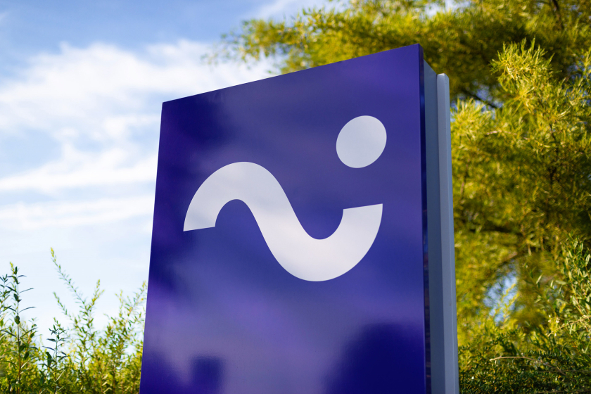 Sambrinvest 金融集團(tuán)公司logo設(shè)計(jì)品牌形象vi設(shè)計(jì)，單色簡約而又藝術(shù)的風(fēng)格