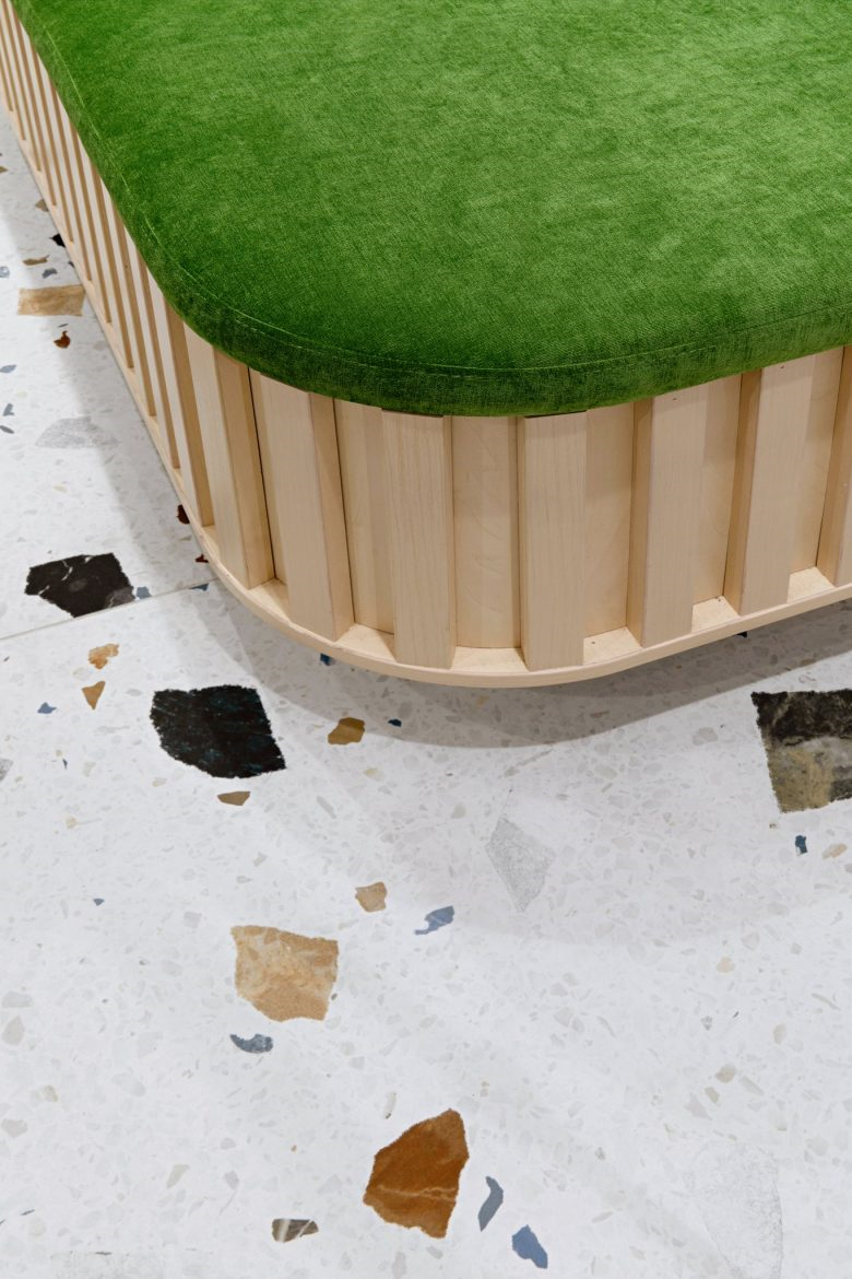 莫斯科“ Kotofey”兒童青少年鞋類品牌旗艦店店鋪室內(nèi)空間設(shè)計(jì)