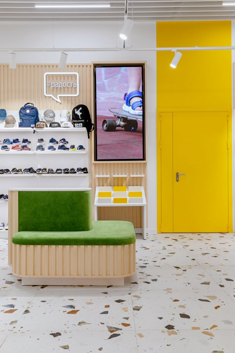 莫斯科“ Kotofey”兒童青少年鞋類品牌旗艦店店鋪室內(nèi)空間設(shè)計(jì)