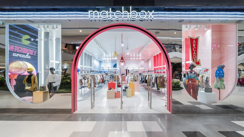 Matchbox時尚潮流服飾商店店鋪空間設(shè)計，90年代街機游戲風(fēng)格