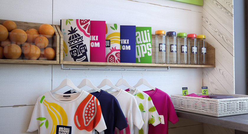 Maui Pops 冰淇淋店品牌logo設(shè)計(jì)店鋪室內(nèi)設(shè)計(jì),活潑的夏威夷風(fēng)格 Maui Pops 冰淇淋店品牌logo設(shè)計(jì)店鋪室內(nèi)設(shè)計(jì),活潑的夏威夷風(fēng)格