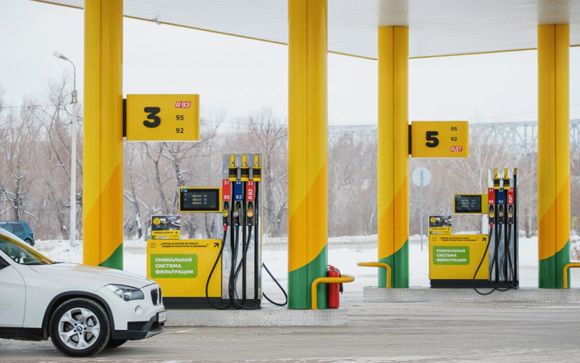 Topline 汽車加油站連鎖品牌設計-鱷魚logo/vi/空間si設計，生動友好充滿活力