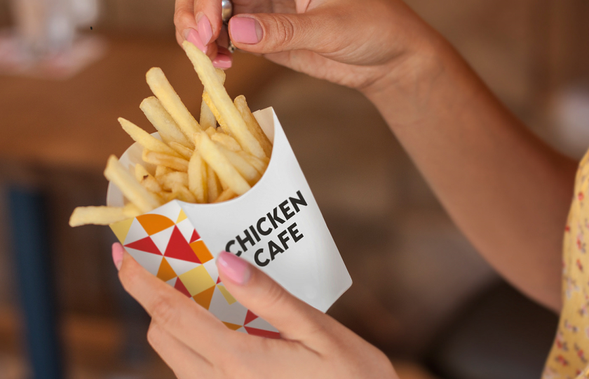 Chicken Cafe 幾何色塊小雞咖啡餐飲”LOGO+輔助圖形”設(shè)計(jì)