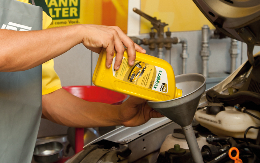 Lubrax 汽車卡車潤(rùn)滑油包裝設(shè)計(jì)，注重產(chǎn)品信息向普通車主的傳達(dá)