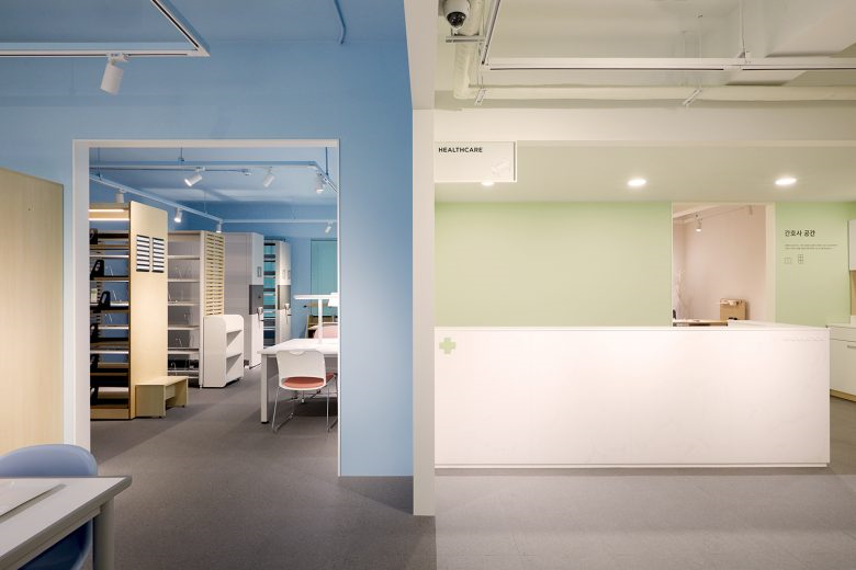 鼓勵(lì)新想法和品牌沉浸感的 Koas 辦公家具陳列空間設(shè)計(jì)