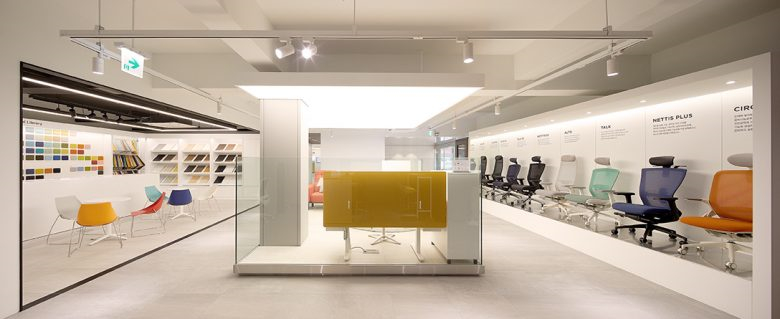 鼓勵(lì)新想法和品牌沉浸感的 Koas 辦公家具陳列空間設(shè)計(jì)