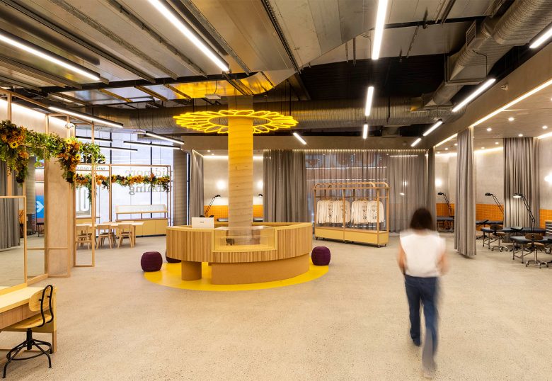 Sole藝術(shù)畫廊及辦公空間設(shè)計”向日葵“概念元素 Sole藝術(shù)畫廊及辦公空間設(shè)計”向日葵“概念元素