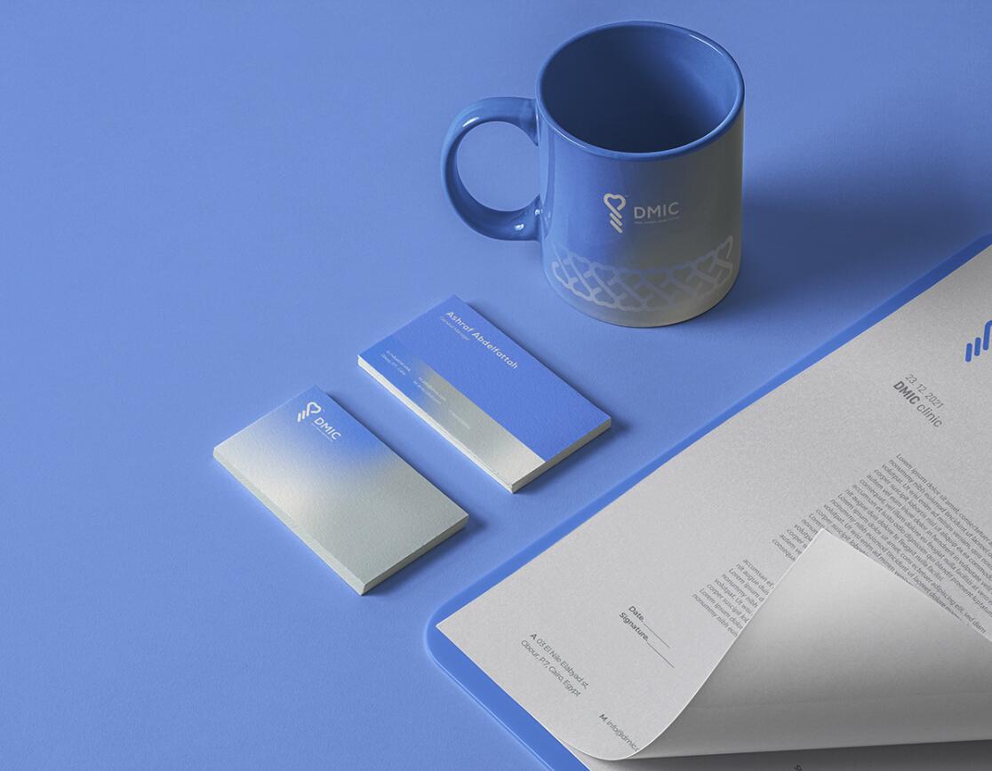 DMIC 亞科診所品牌logo-vi設(shè)計(jì)，明亮輕藍(lán)紫色搭配略灰色