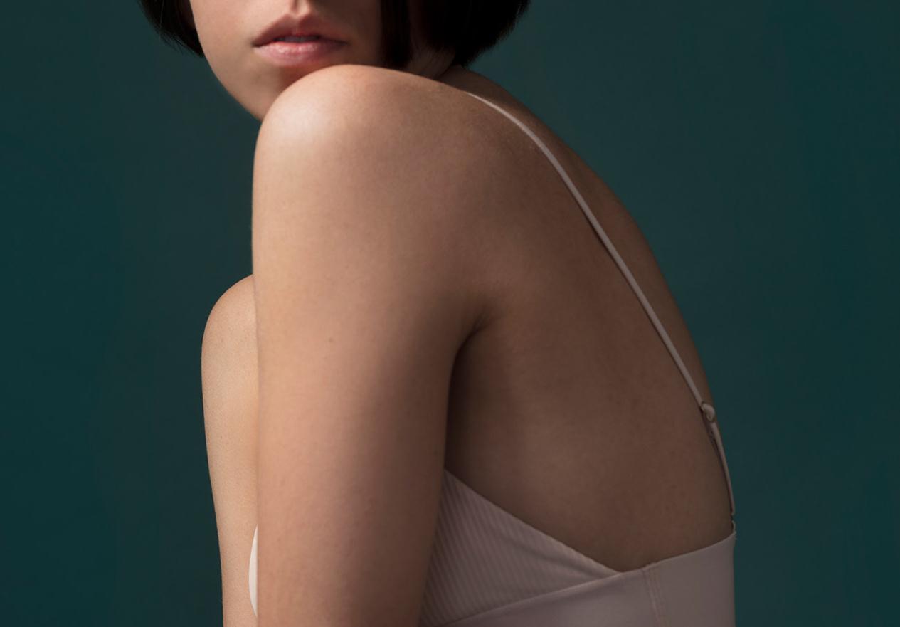 Musāh 美容整形外科診所品牌視覺形象VI設(shè)計(jì)，藍(lán)綠色粉色三色搭配