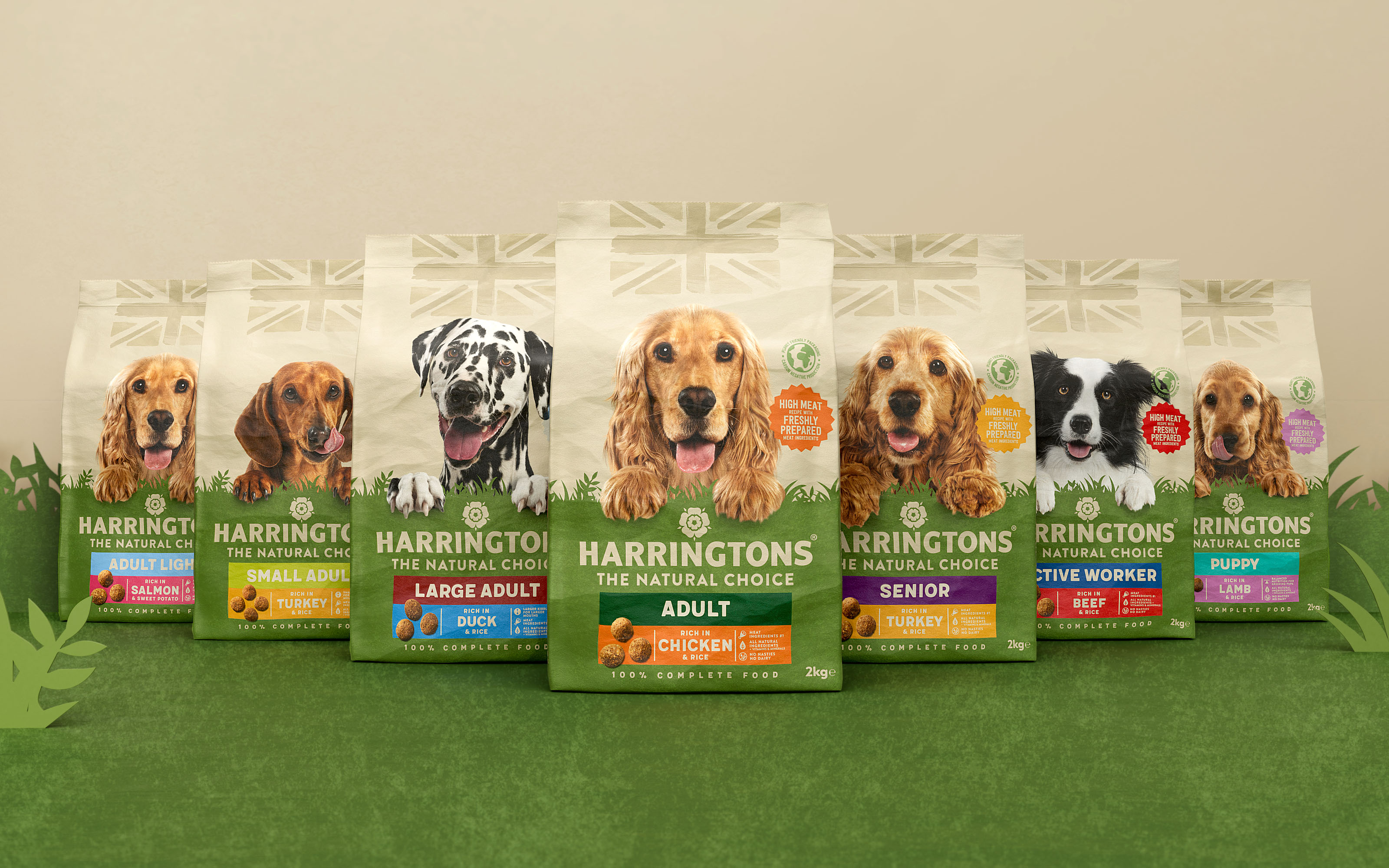 Harringtons哈靈頓貓糧狗糧寵物食品包裝設(shè)計，“草地動物”視覺貫穿所有包裝