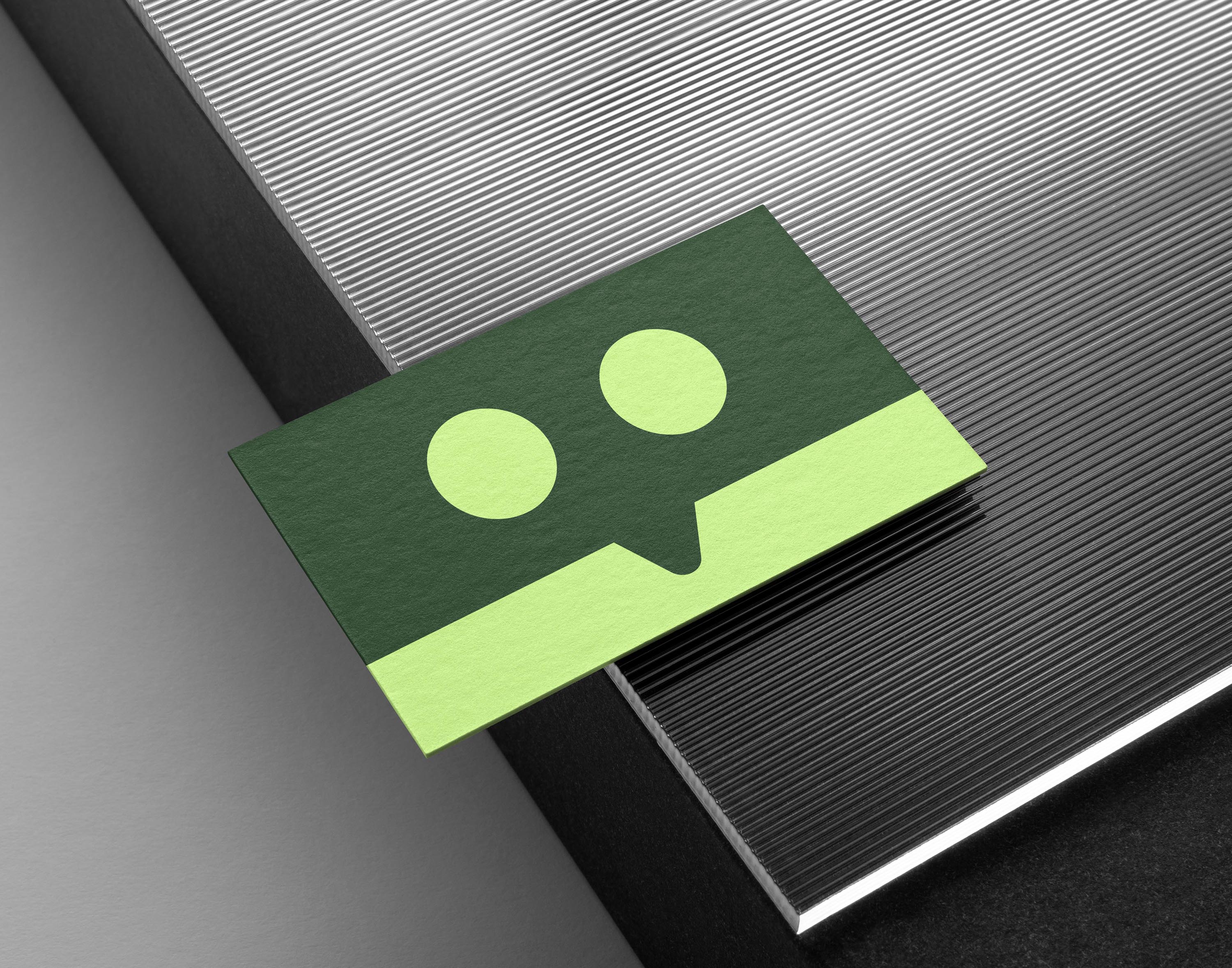 Thaza新鮮雞肉新品牌形象設(shè)計(jì)-logo包裝vi,雞的眼睛和喙融入字母T Thaza新鮮雞肉新品牌形象設(shè)計(jì)-logo包裝vi,雞的眼睛和喙融入字母T