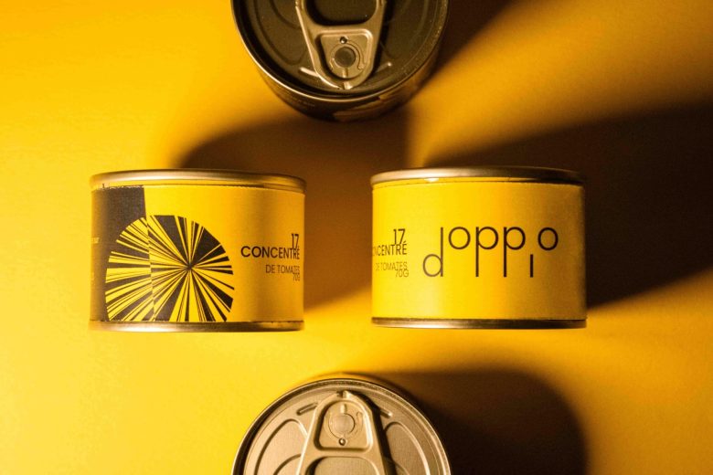 Doppio 食品包裝設計logo設計,黑黃色放射線條組合元素 Doppio 食品包裝設計logo設計,黑黃色放射線條組合元素