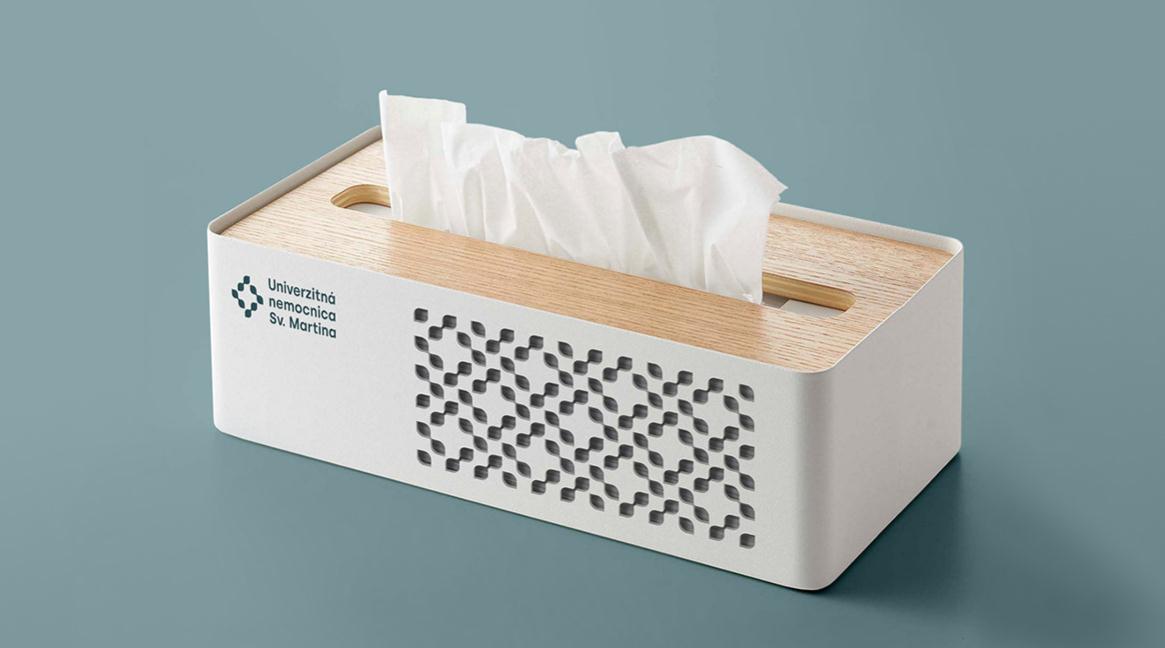 stMUH 圣馬丁大學(xué)醫(yī)院品牌視覺(jué)識(shí)別vi設(shè)計(jì)logo設(shè)計(jì)，葉子十字元素