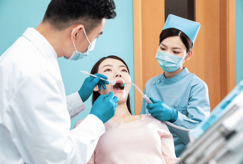 SanDentist 美容牙科品牌形象vi設計,清新風格突出安全與美麗 SanDentist 美容牙科品牌形象vi設計,清新風格突出安全與美麗